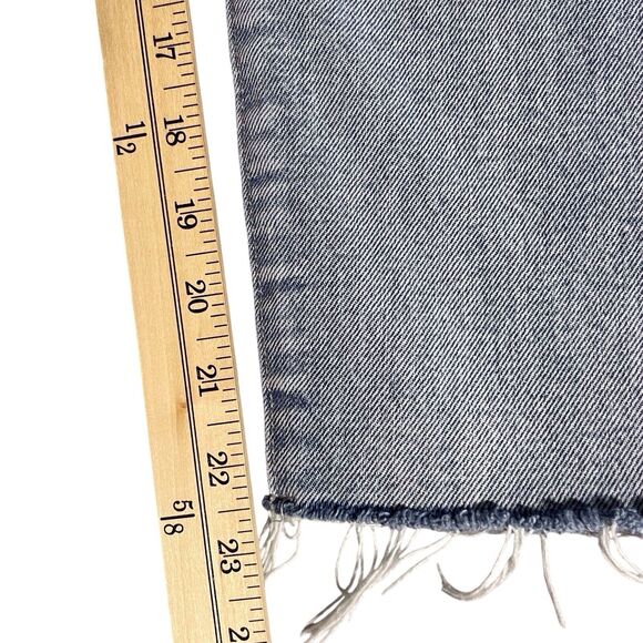 LEVI’S MADE & CRAFTED Barrel Crop Jeans Light Wash High Rise Raw Hem Size 28 - Picture 15 of 16